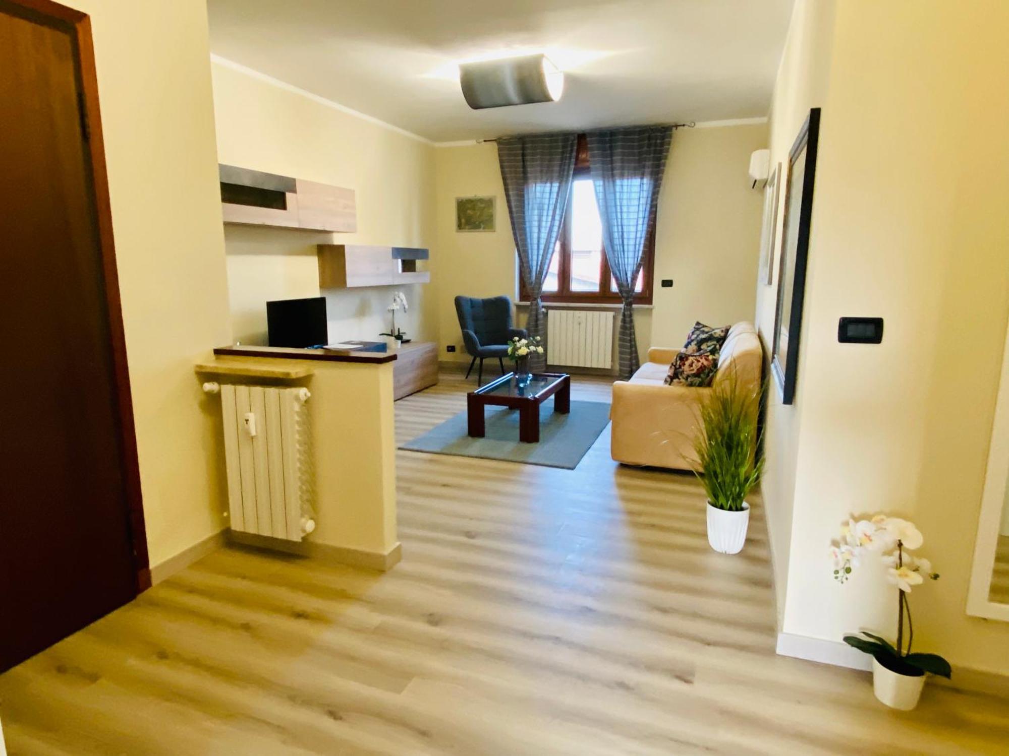 Elegante Appartamento Tre Amis - Doppio Garage & Free Wifi - Ac Centallo Екстер'єр фото